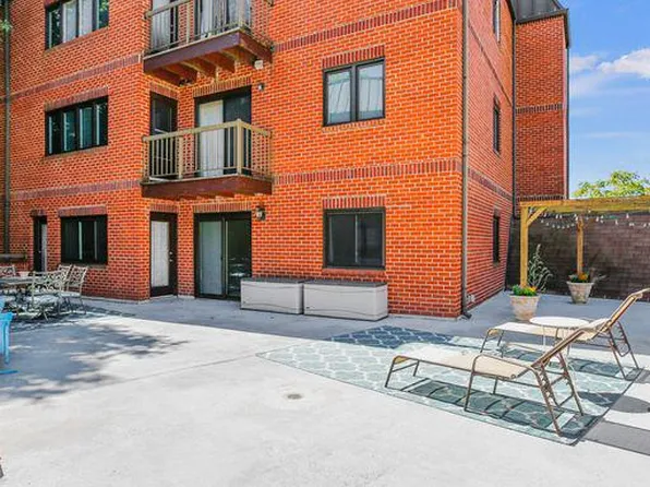 8 Russell Ave Unit 202, Gaithersburg, MD 20877
