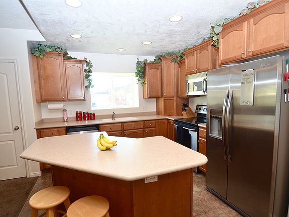 5th image of 6035 Bayshore Drive
