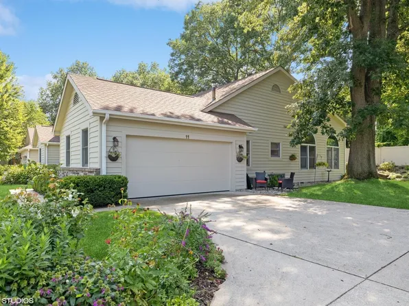 11 Royal Troon Dr, Michigan City, IN 46360