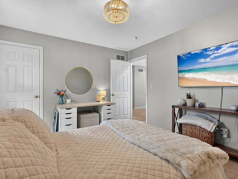 3811 Pine Bank Dr — Photo 36