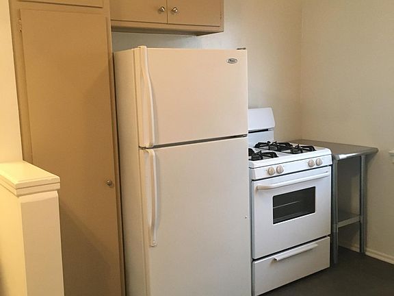 2nd image of 1241 S Bundy Dr APT 3