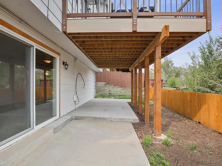 5055 Galileo Dr — Photo 24