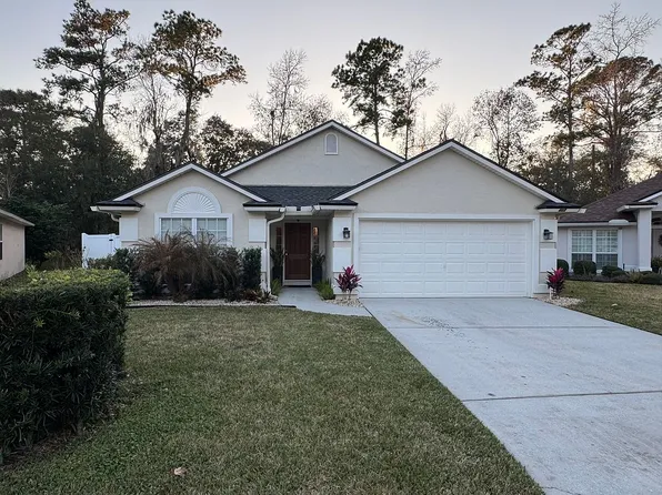407 W Tropical Trce, Saint Johns, FL 32259