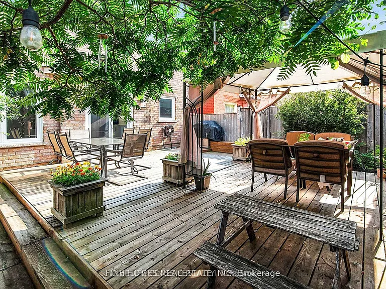 72 Gayla St — Photo 19