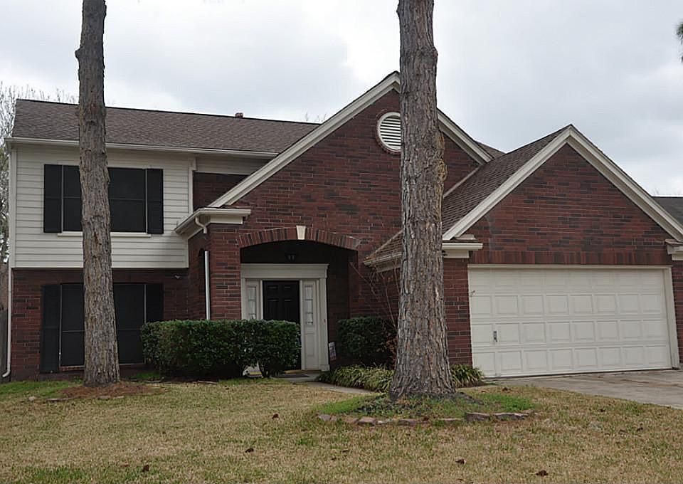 2nd image of 18154 Holly Green Dr