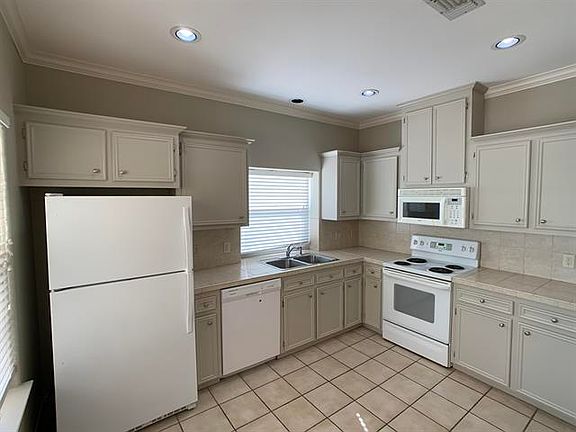5th image of 700 A Hi Cir W