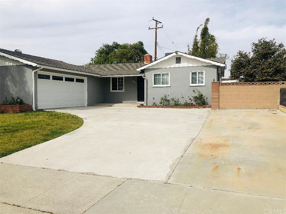 1st image of 9361 Oasis Ave