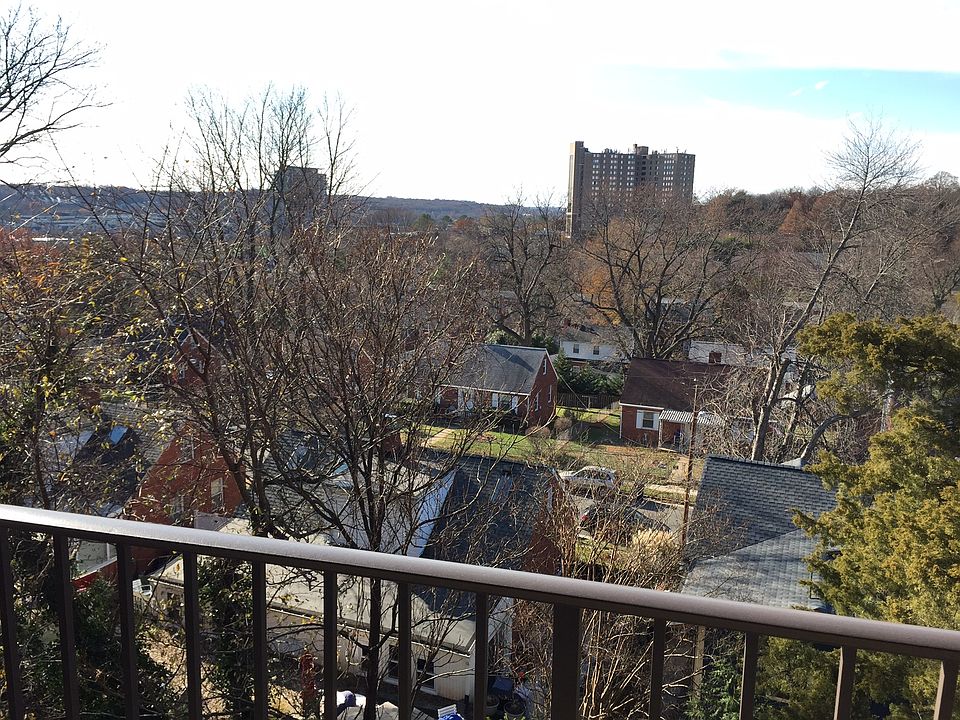 West view parallels Duke St.