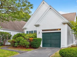 6 Mayfair Ct, Mashpee, MA 02649