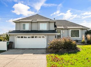 588 Pinehurst Dr, Norwalk, IA 50211