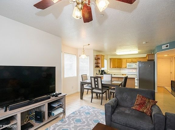 4th image of 1466 W Brunello Dr