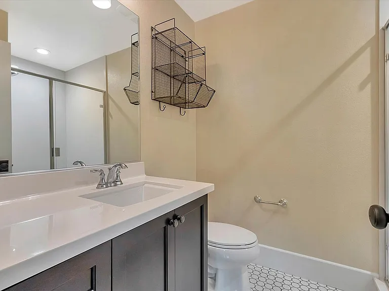 146 Lottie Ln — Photo 7