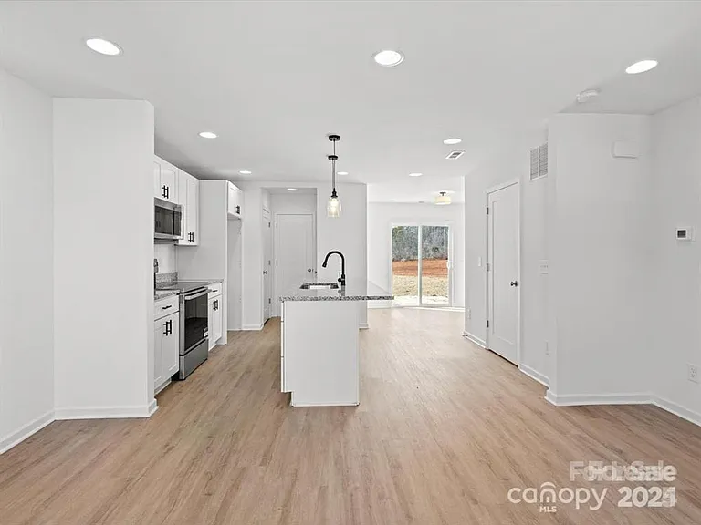 3799 Herman Sipe Rd — Photo 20