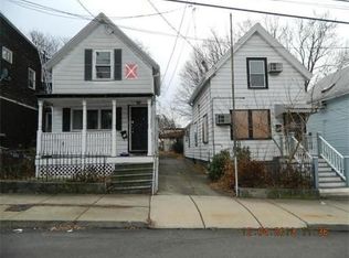 21 Carroll St, Chelsea, MA 02150