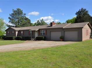 33202 Pleasant Valley Rd, Poteau, OK 74953