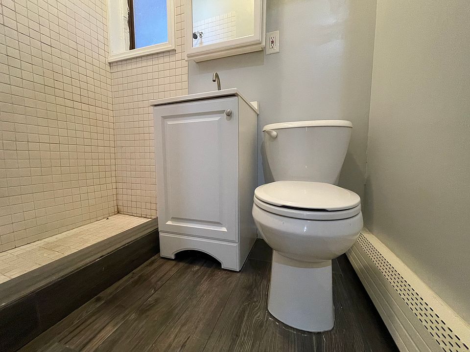 2nd image of 1409 New York Ave #16E