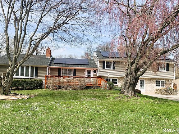 3rd image of 15 Coral Dr