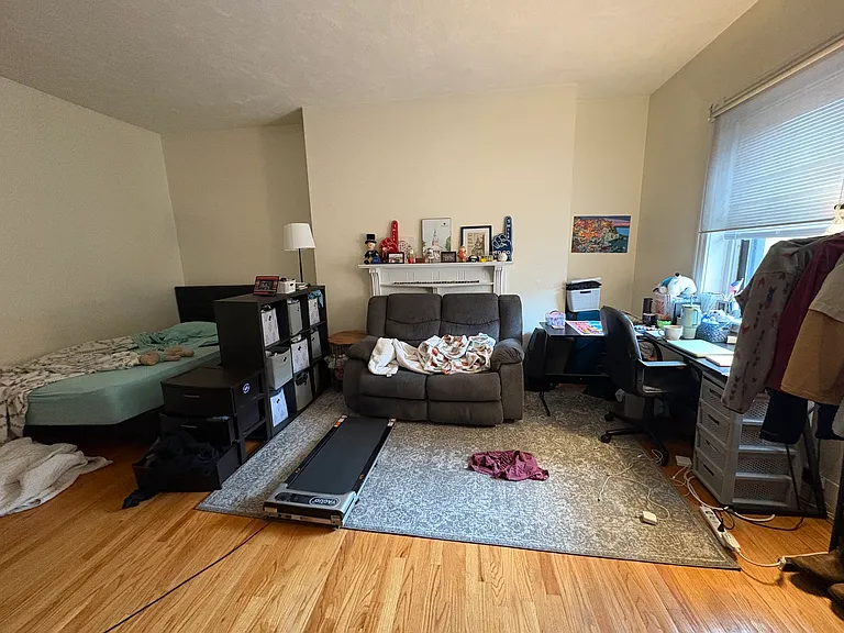 589 Beacon St #8 — Photo 1