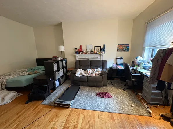 589 Beacon St, Boston, MA