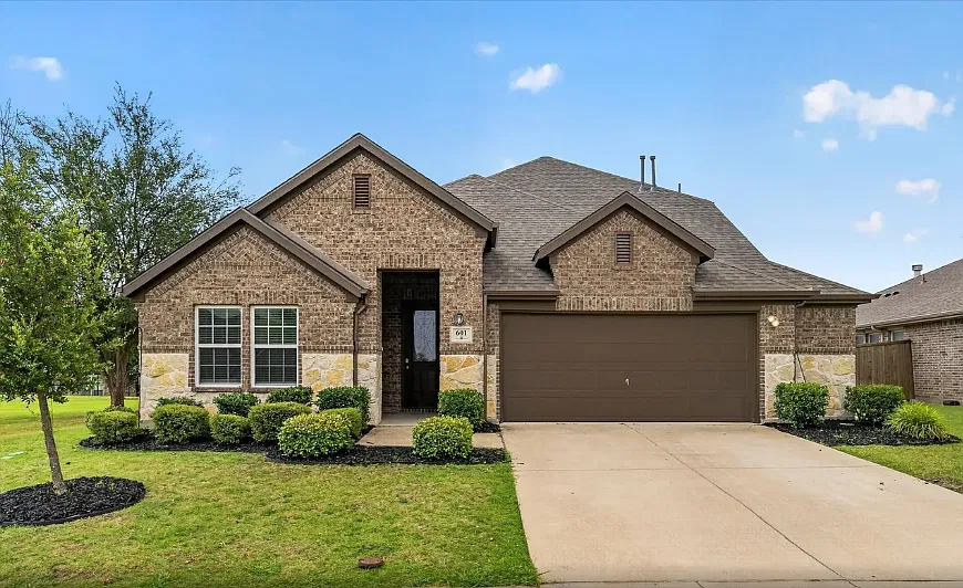 4 bed, 2622 sqft, $2,850 — Photo 1
