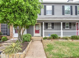 87 Winchester Dr, Euless, TX 76039