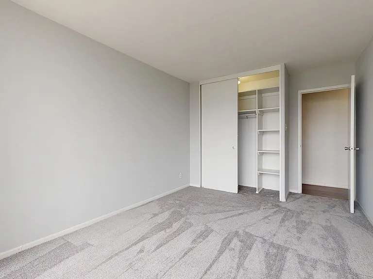 Lake Meadows Apartments — Photo 108