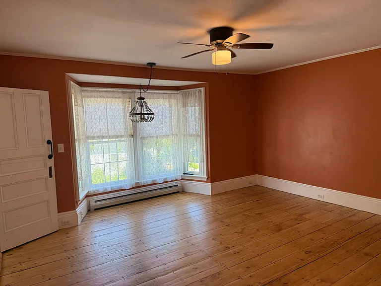 331 Main St #2 — Photo 4