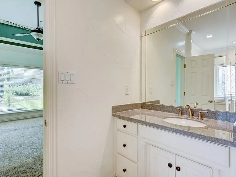 2804 Vermont Ct — Photo 21