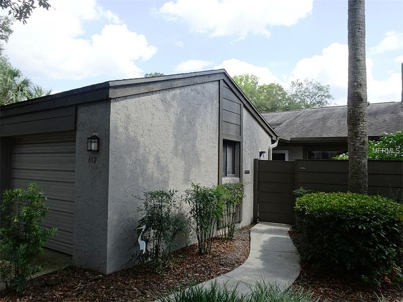 1st image of 617 Woodridge Dr
