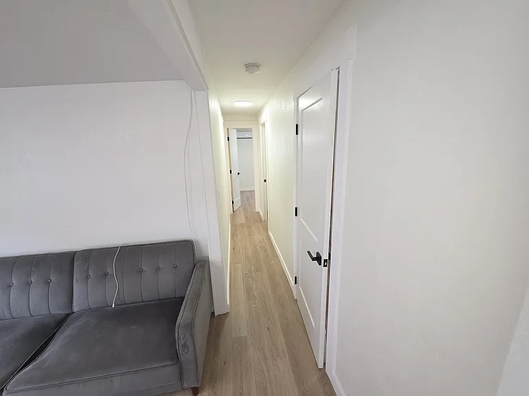 150 Old Englewood Rd #5 — Photo 14