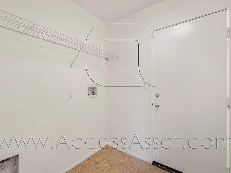 35847 Gerard Dou St — Photo 15