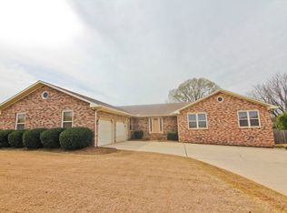 2208 Harding Ave, Muscle Shoals, AL 35661