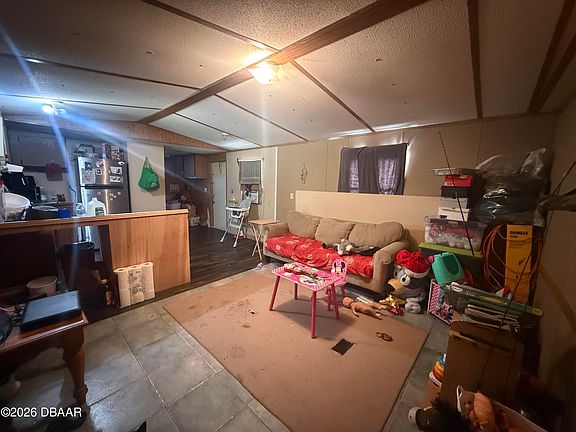 4th image of 2088 Guava Ln