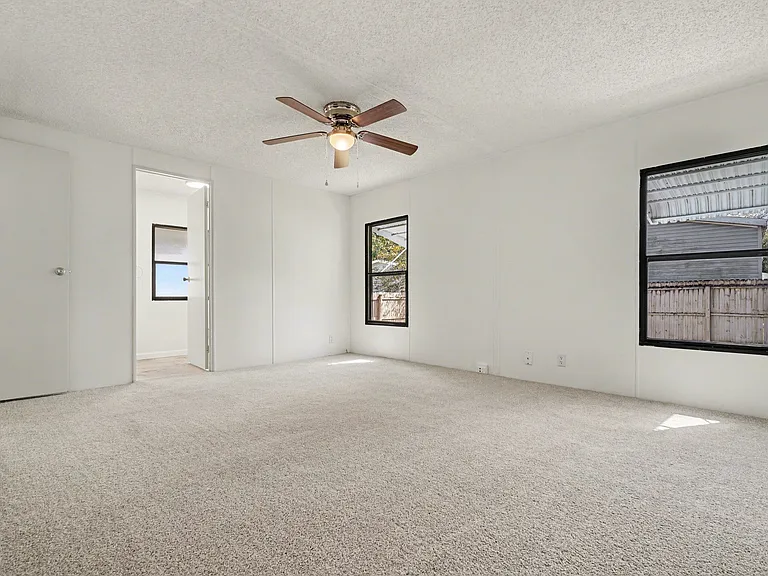 7624 Timberwood Dr — Photo 11