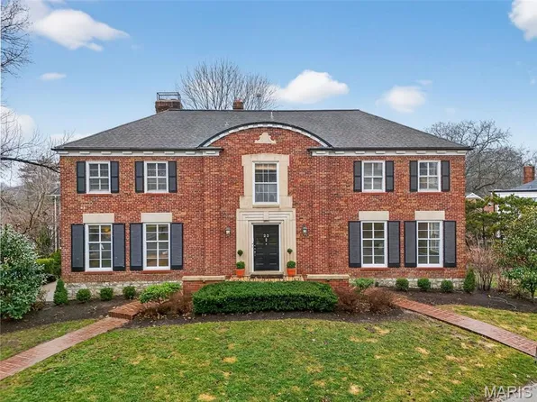 23 Rio Vista Dr, Saint Louis, MO 63124