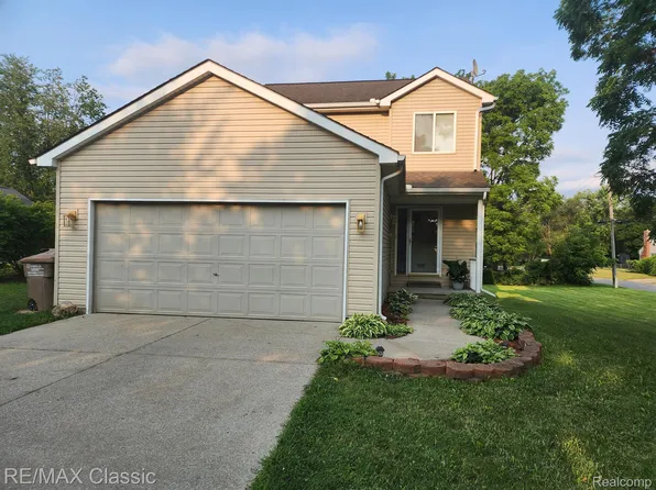 110 Westway St, Pontiac, MI 48342
