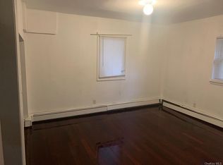 32 Roanoke Ave, Pt Chester, NY 10573