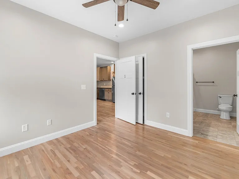 160B Warwick St — Photo 13