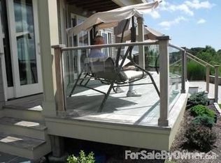 16 Wheatfield Cove Rd, Narragansett, RI 02882