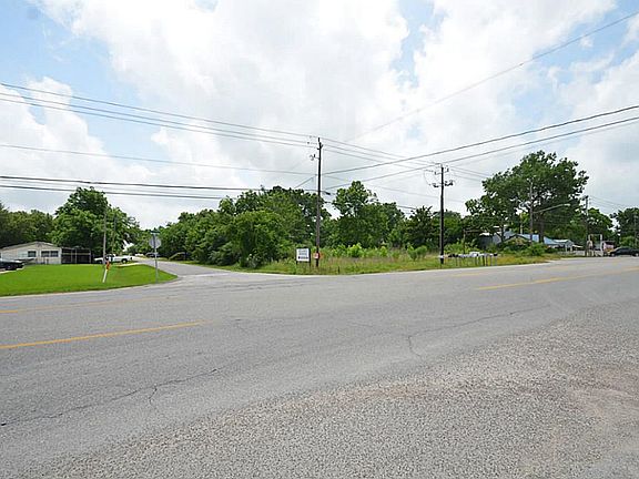 5th image of 435 Grand Ave