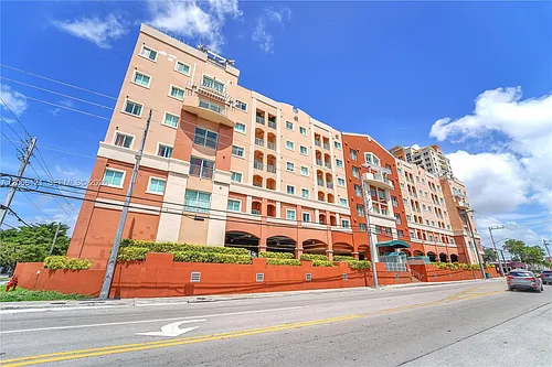 2280 SW 32nd Ave #403 Photo 1