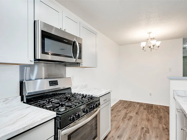 7918 W Gate Blvd — Photo 24