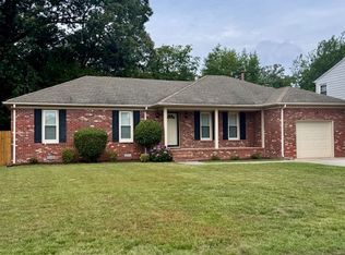 825 Ventnor Dr, Newport News, VA 23608