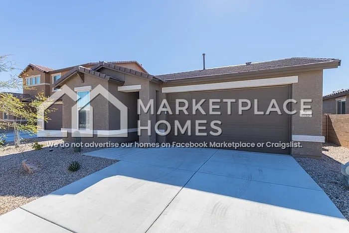 3 bed, 2.0 bath, 1878 sqft, $1,795 — Photo 1