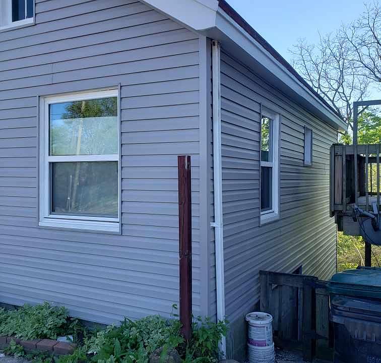 2nd image of 1963 Harrison Ave
