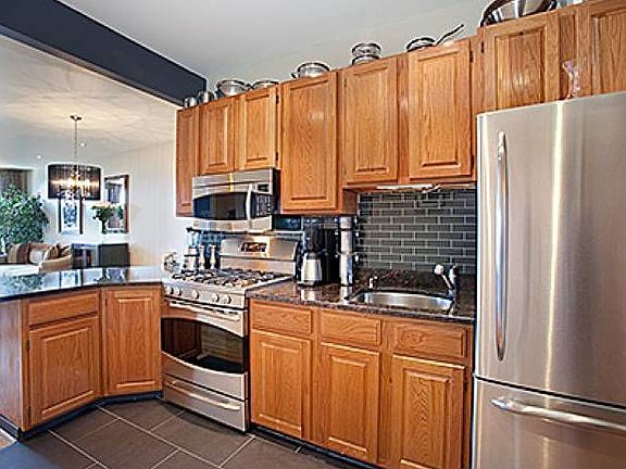 3rd image of 2328-2322 Adam C Powell Blvd Unit 1A