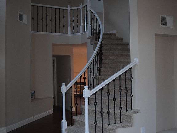 5th image of 200 Scrub Oak Ct