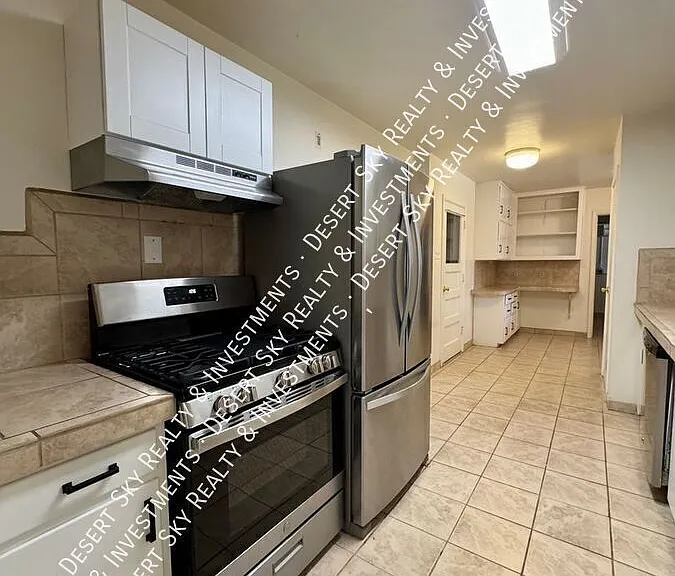 2035 Rosedale Dr — Photo 9