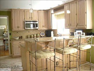 4th image of 3003 Greenbrook Dr
