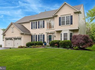 162 Applegate Dr, West Chester, PA 19382